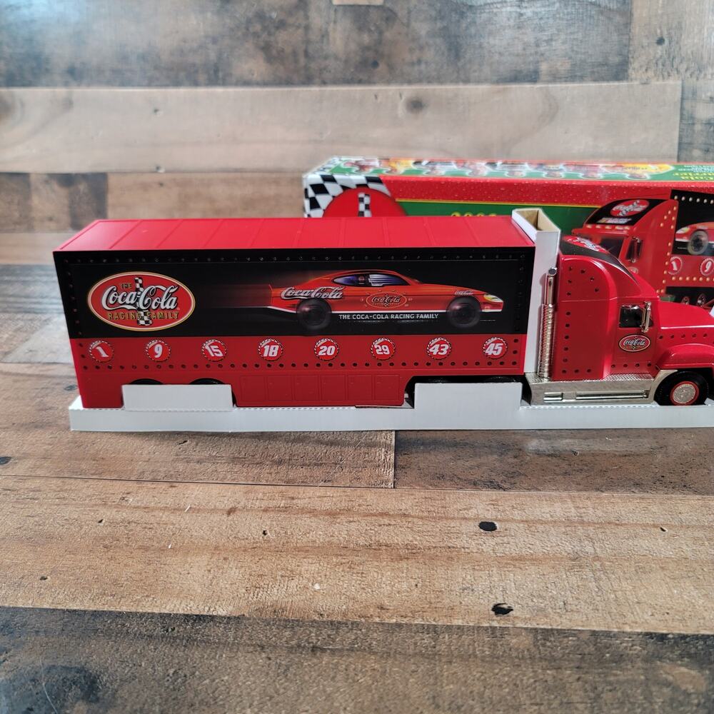 2002 Coca Cola NASCAR Carrier with Collectible Car Limited Edition Lights Up